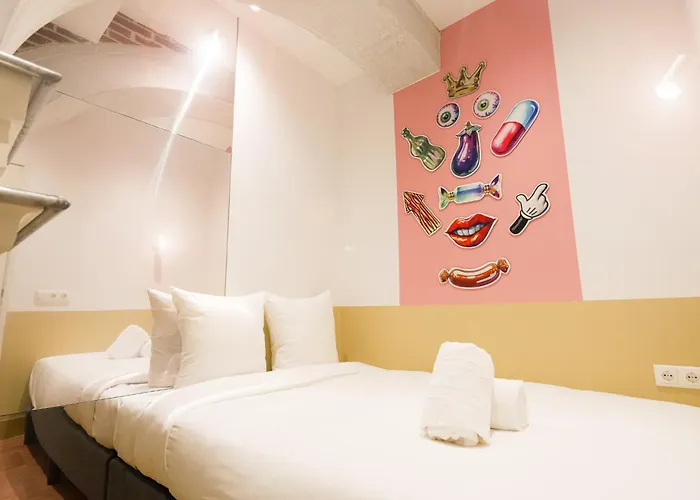 Not AmsterdamAlbergo